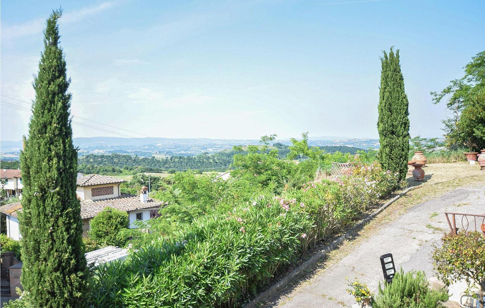 Awesome Home In Montefoscoli With Wifi المظهر الخارجي الصورة